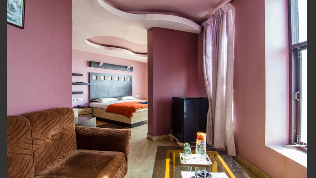 Hotel Golden Dust Purí Exteriér fotografie
